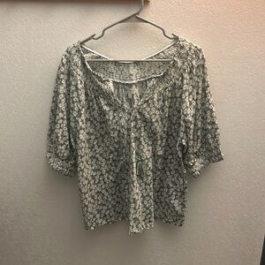 Lucky Brand short sleeve floral blouse w/ tassels